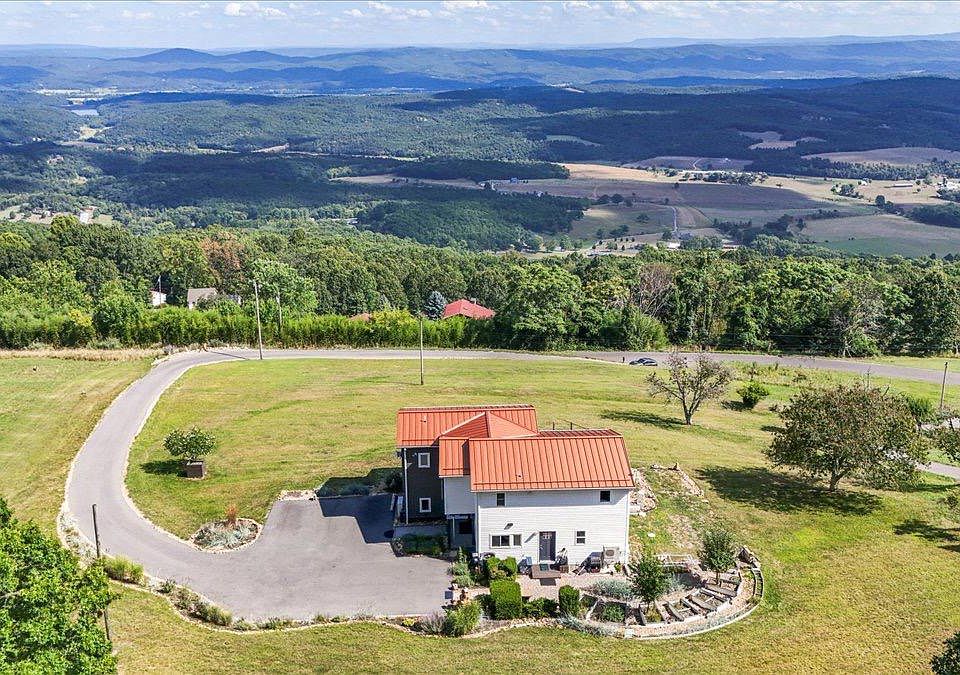 1st image of 9475 Waxler Rd