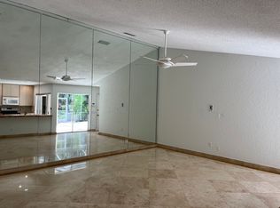 1902 Springdale Ct, Palm Beach Gardens, FL 33403