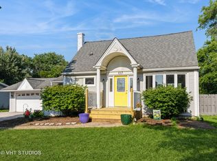 2N617 Virginia Ave, Glen Ellyn, IL 60137