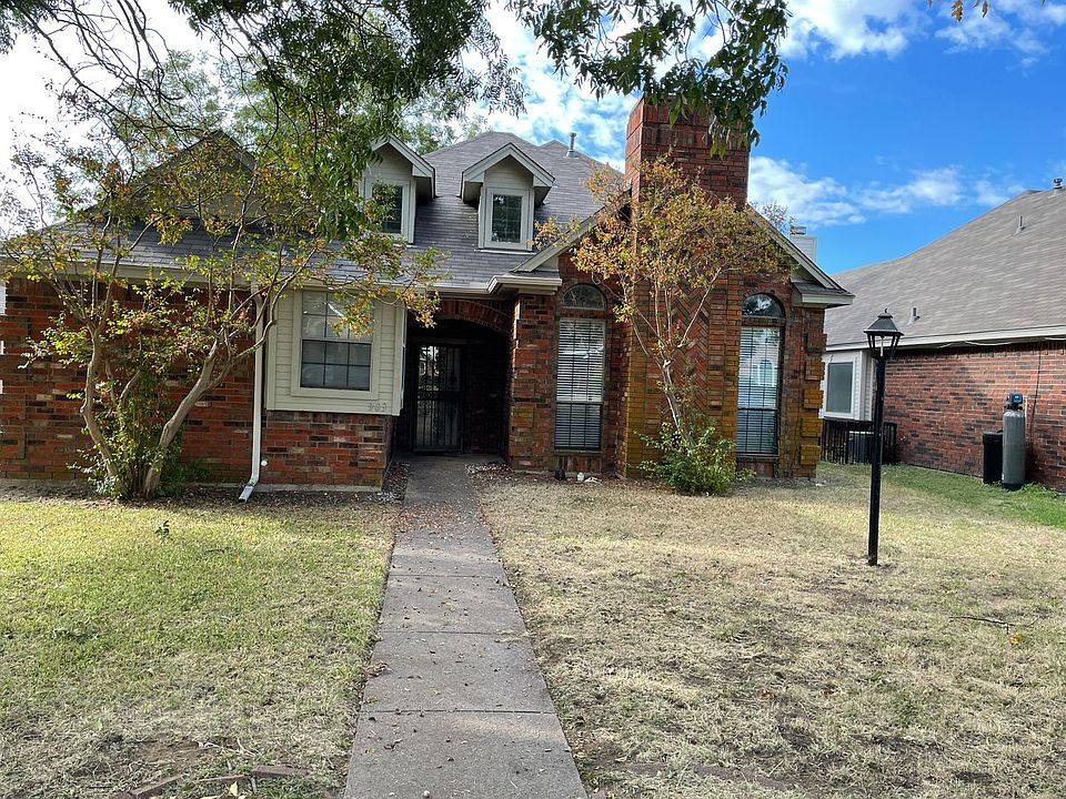 1st image of 903 Walters Dr