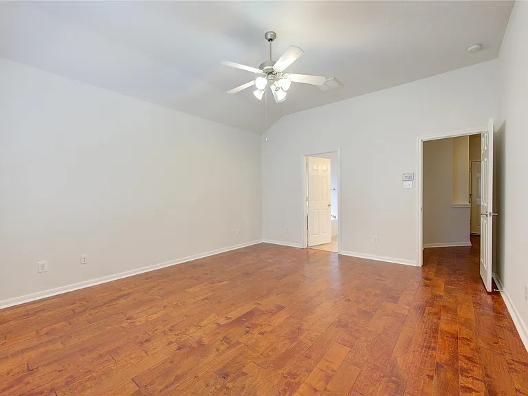 1903 Hampton Lakes Ct — Photo 15