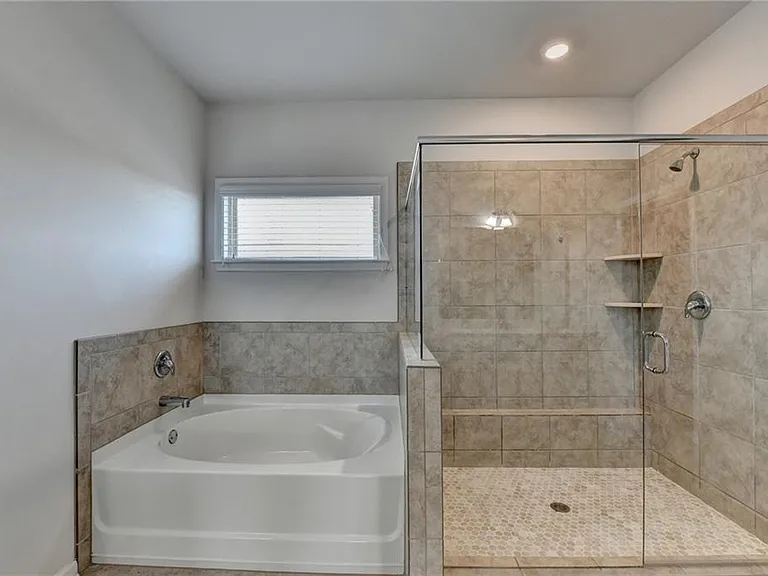 7410 Ansley View Ln — Photo 51