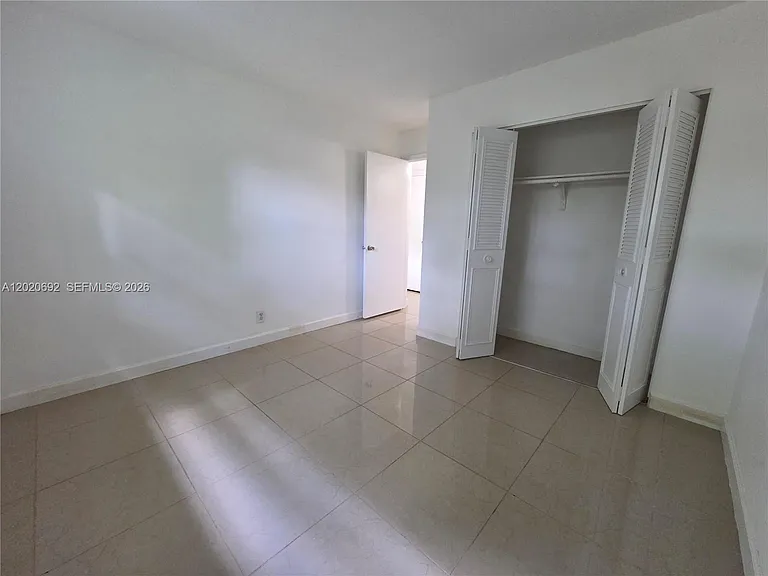 1125 NE 16th Pl #211 — Photo 16