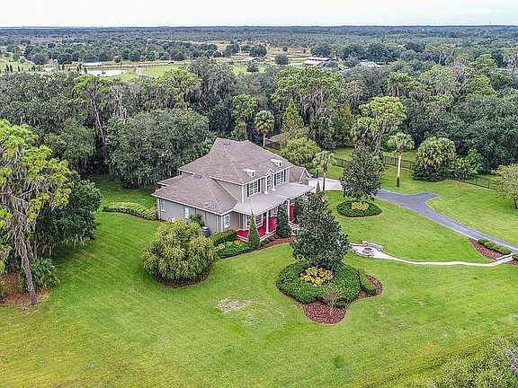3rd image of 12725 Mannhurst Oak Ln