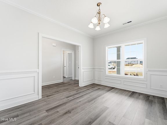 4th image of 714 Gulley Lane