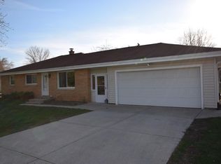 2650 S 124th St, West Allis, WI 53227
