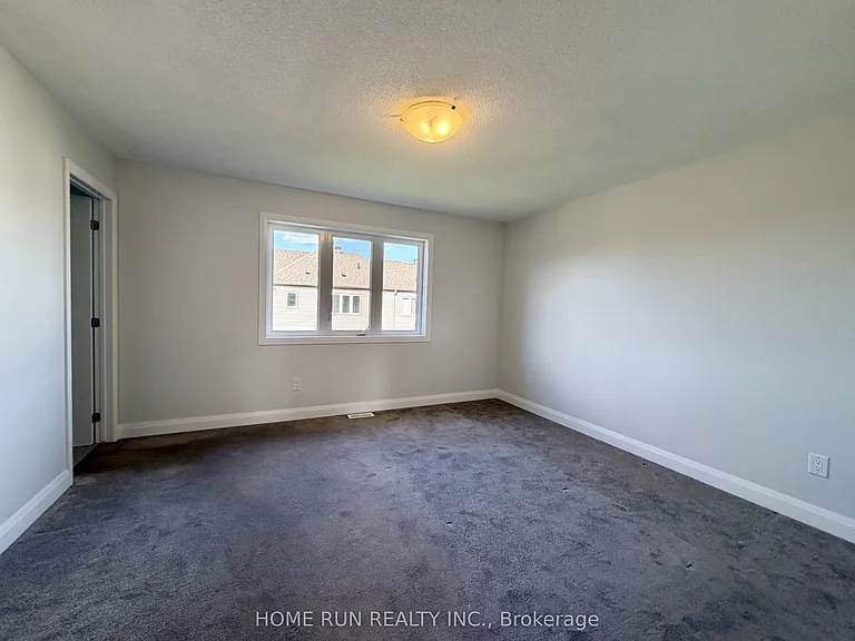 1009 Ballyhale Hts — Photo 17