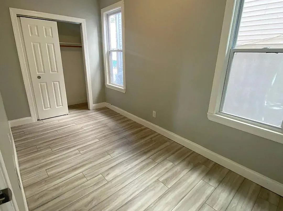 3 bed, $1,900 — Photo 4