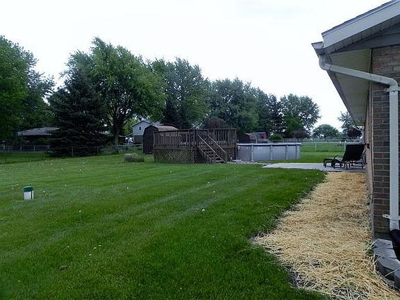 4th image of 5335 Tamarack Trl