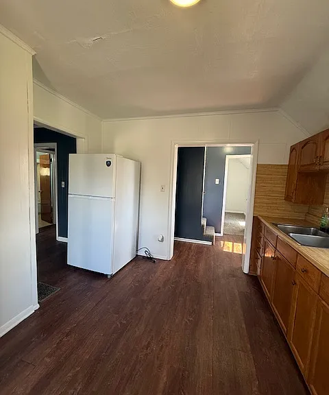314 W Slingluff Ave #A — Photo 3