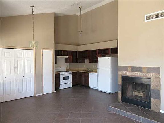 5th image of 10713 Chert St #1