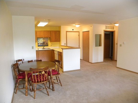3rd image of 801 N McLean Blvd APT 358