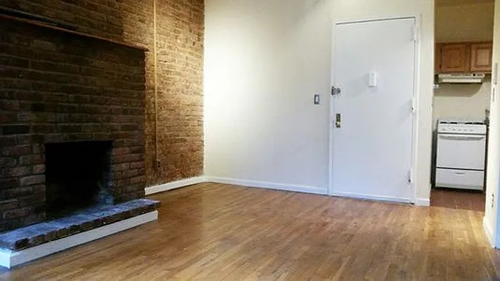 Rented by New York Residence | media 8