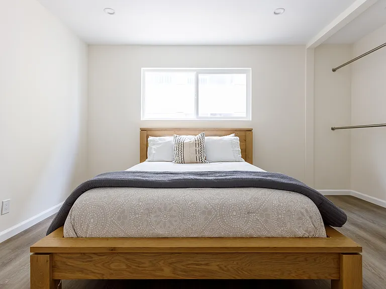 12422 Pacific Ave #3 — Photo 10