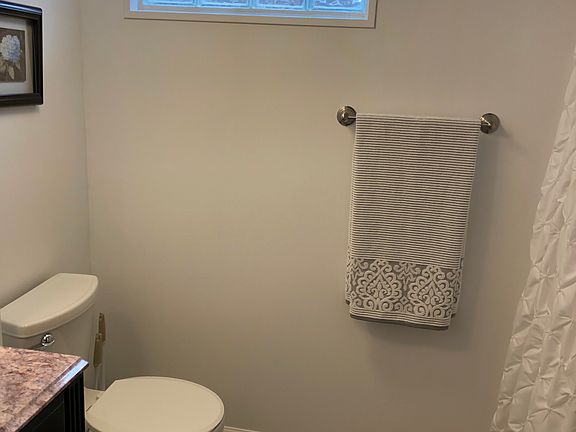 3rd image of 2116 Shetland Ln