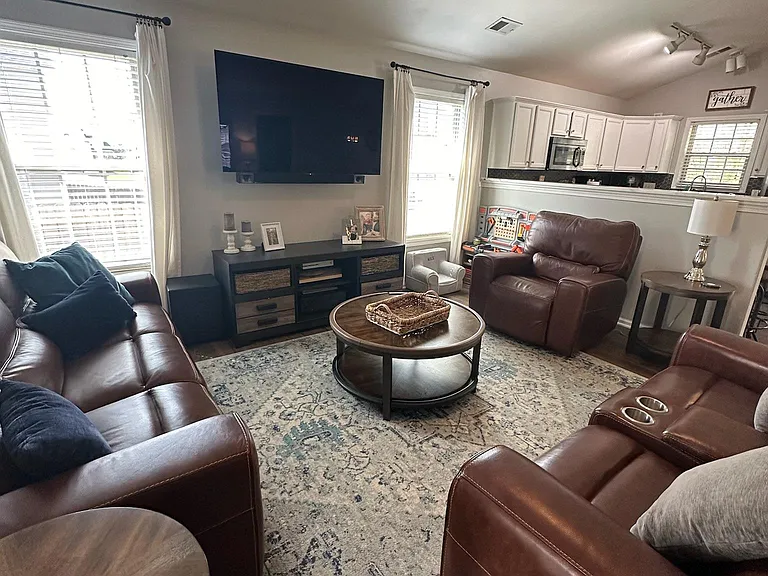 2205 Pokeberry Park — Photo 8