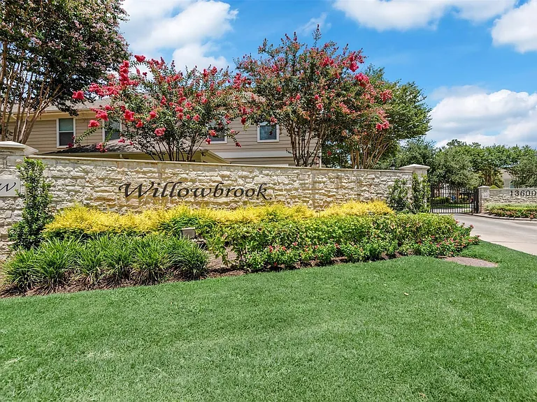 13600 Breton Ridge St #24A — Photo 34