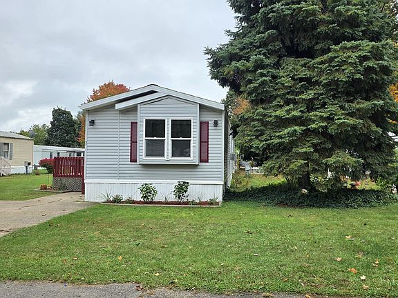 3rd image of 27 Locust Ct