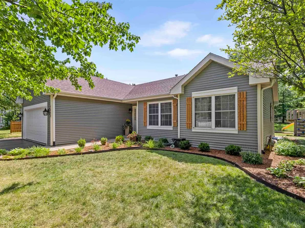 7353 Fairmont Ln, Rockford, IL 61107