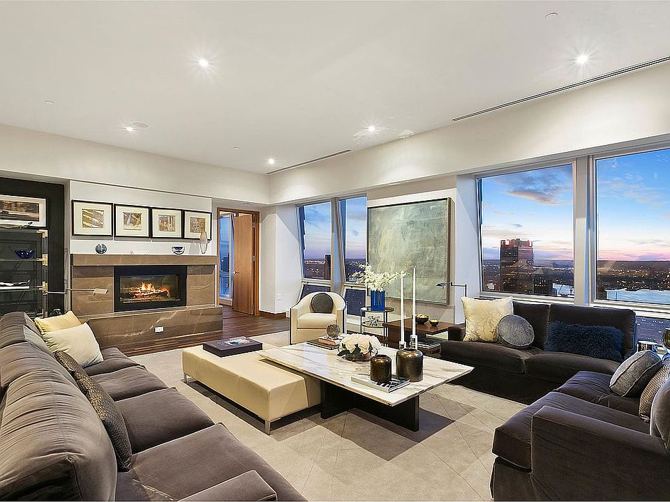 1st image of 400 5th Ave #Ph1n