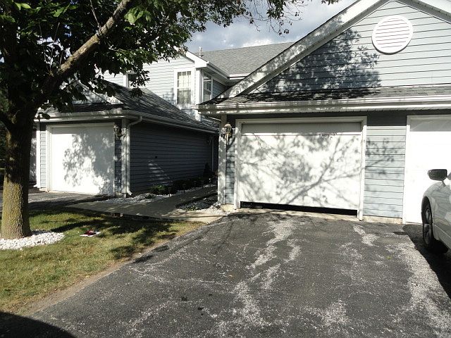 1st image of 17 Abbey Ln