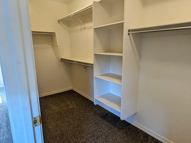 1085 W Sea Urchin St — Photo 8
