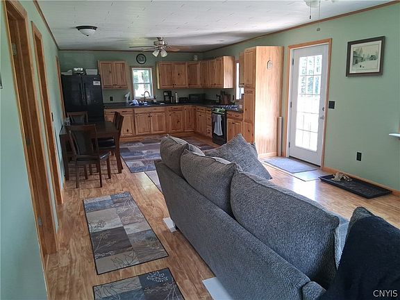 5th image of 695 Beecherville Rd
