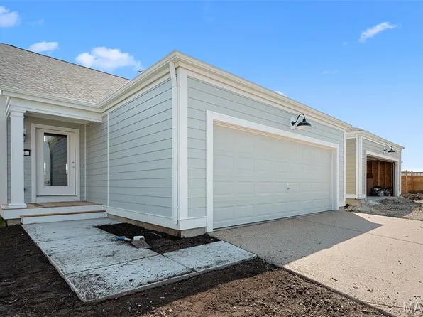 114 Marais Temps Clair St, Charles, MO 63301