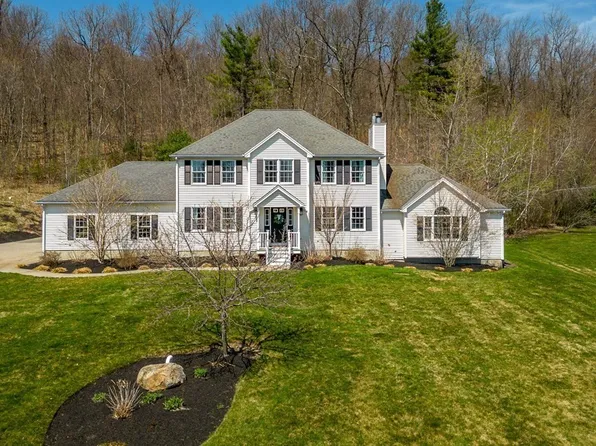 11 Deer Run, Charlton, MA 01507