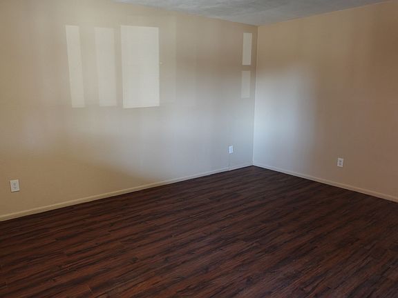 3rd image of 2806 SW 28th Ave #2813-235