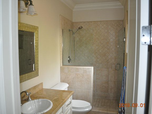 5th image of 4941 Cresita Dr