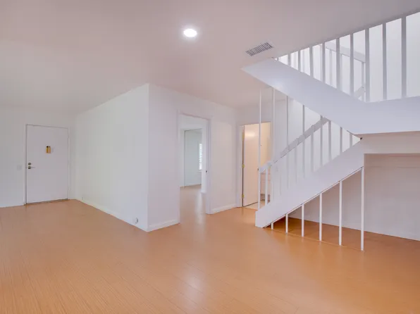 10764 Caminito Bravura, San Diego, CA 92108