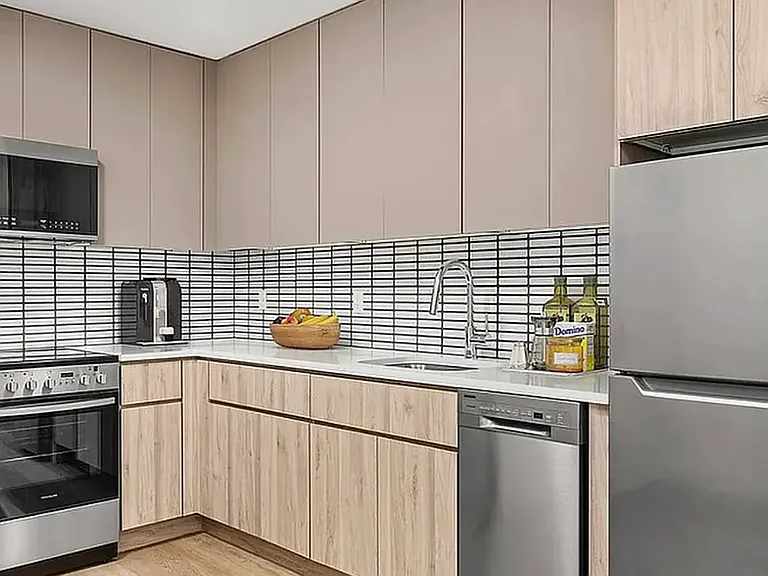 1535 New York Ave #6B — Photo 3
