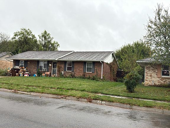 2nd image of 409 Chestnut Dr