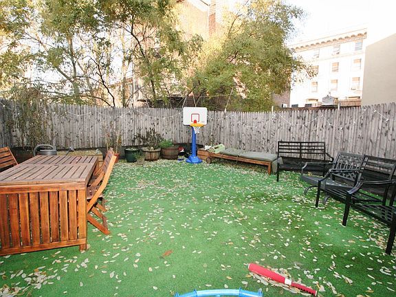 3rd image of 241 Flatbush Ave #2