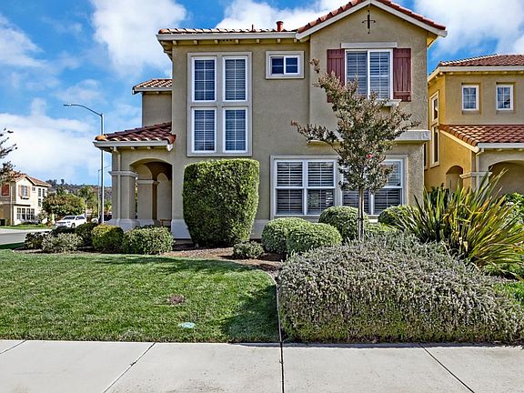4th image of 1620 Avenida De Los Padres
