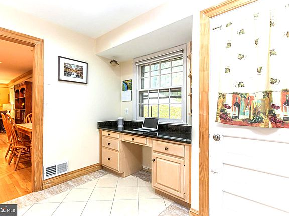 5th image of 6807 Capstan Dr
