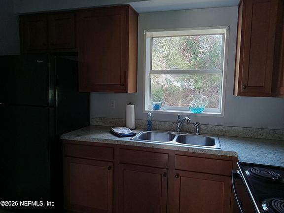 4th image of 5527 GRAYWOOD Road