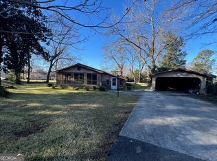 531 Smith St, Tennille, GA 31089