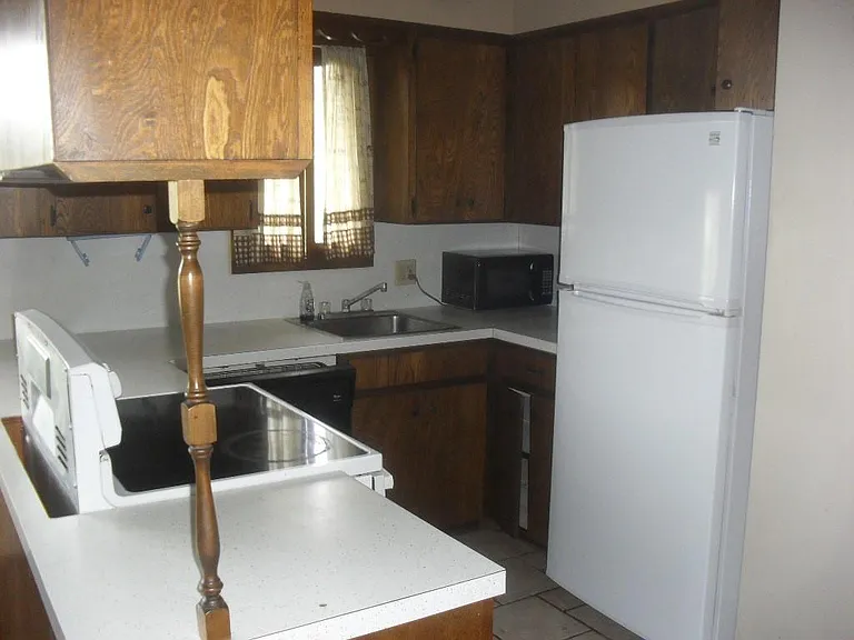 1444 N B St #5 — Photo 7