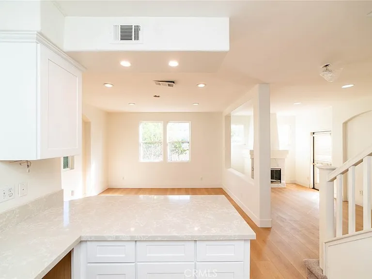 206 Garden Gate Ln — Photo 13