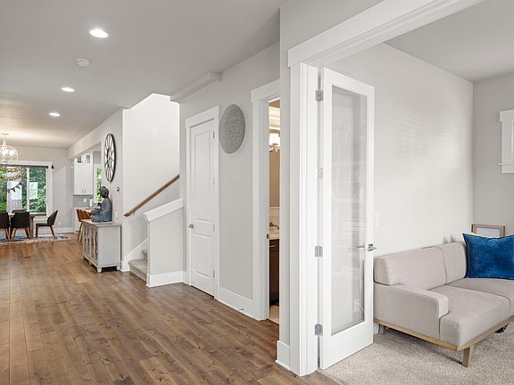 3rd image of 13726 NE 133rd Pl