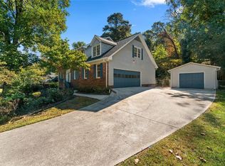 2805 Kinnett Dr SW, Lilburn, GA 30047