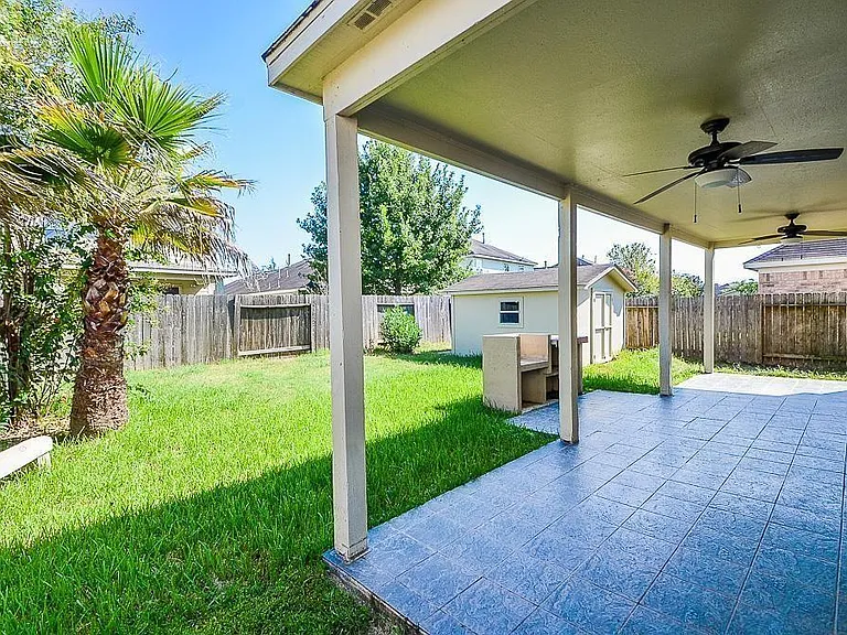18334 Grove Brook Ln — Photo 12