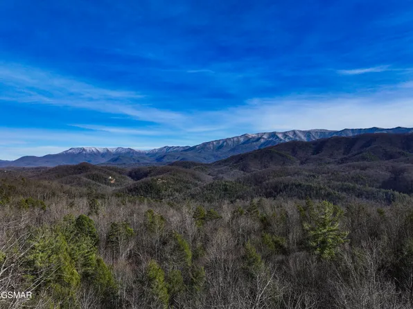 0000 Henry Town Rd, Sevierville, TN 37876