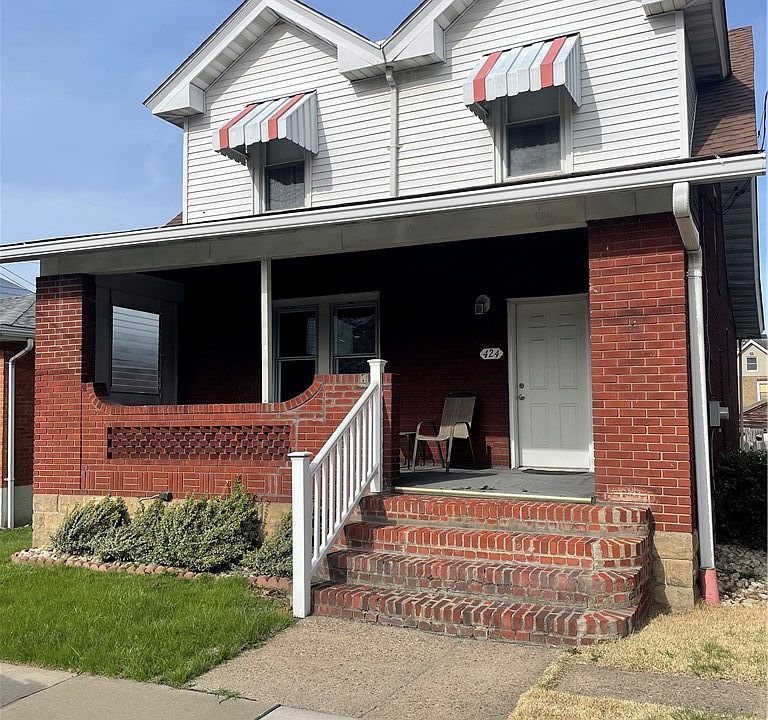 1st image of 424 N 3rd St