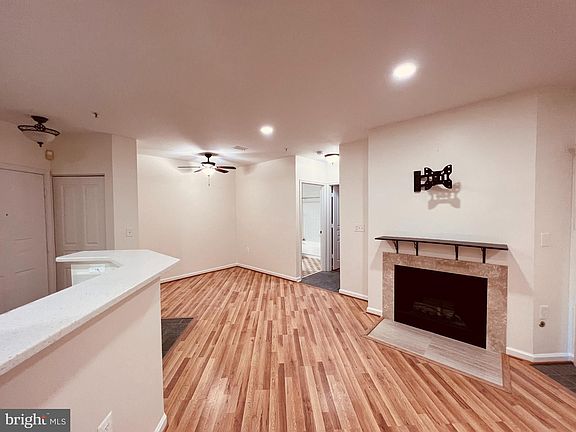 4th image of 2204 Westcourt Ln APT 113