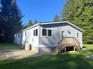 451 Cessna Dr, Crescent City, CA