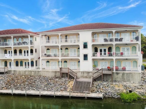 1380 Airport Rd APT A1, Hot Springs National Park, AR 71913