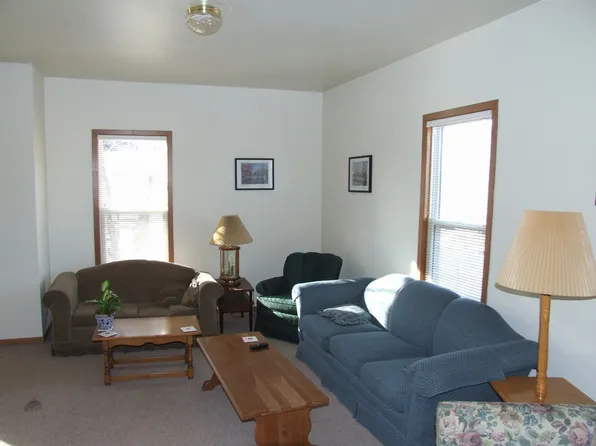 921 1/2 5th Ave, Eau Claire, WI 54703